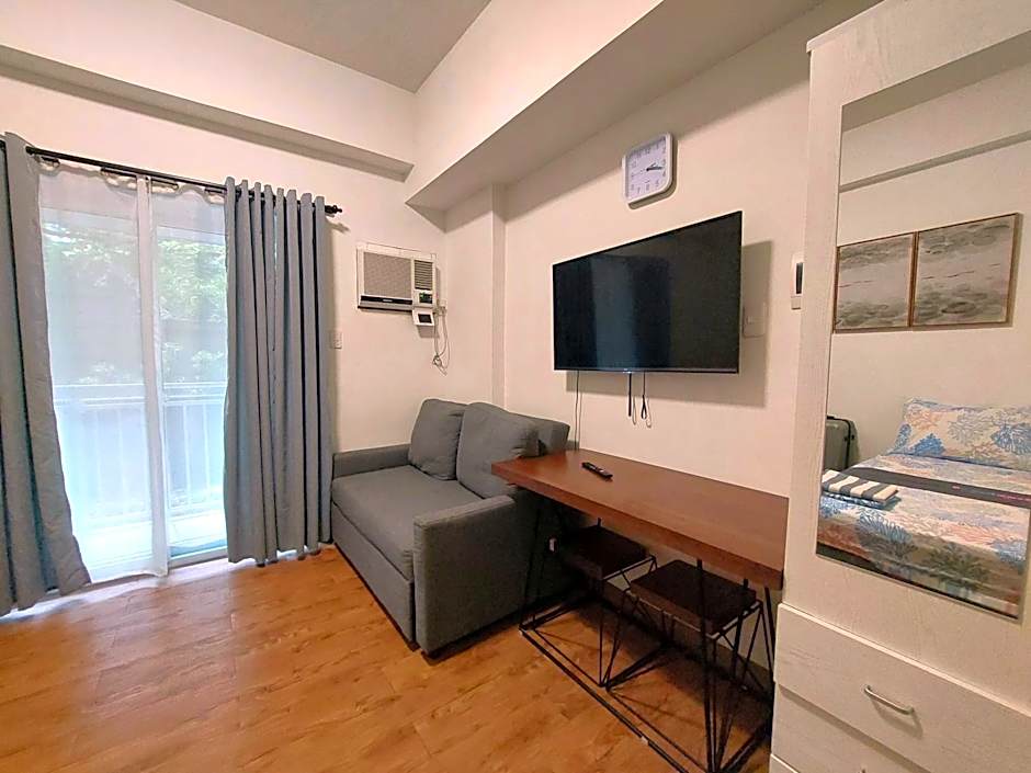 ANIA CONDO STAY
