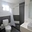 Casa moderna equipada como hotel Habitacion 3 - baño afuera de la habitación