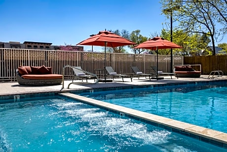 River Canyon Lodge