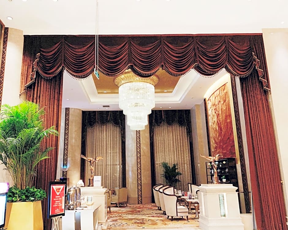 Howard Johnson Tropical Garden Plaza Kunming