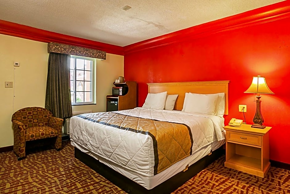 Bay Side Inn & Suites