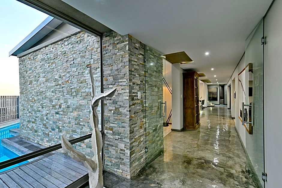 At Last Glentana Beach Manor