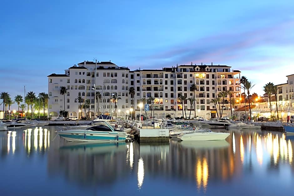 Duquesa Harbour Club Aparthotel