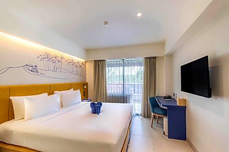 Deluxe Double Room with Balcony