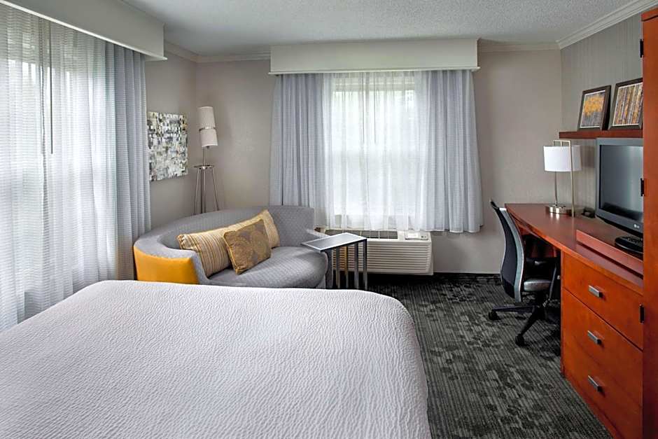 Sonesta Select Tinton Falls Eatontown