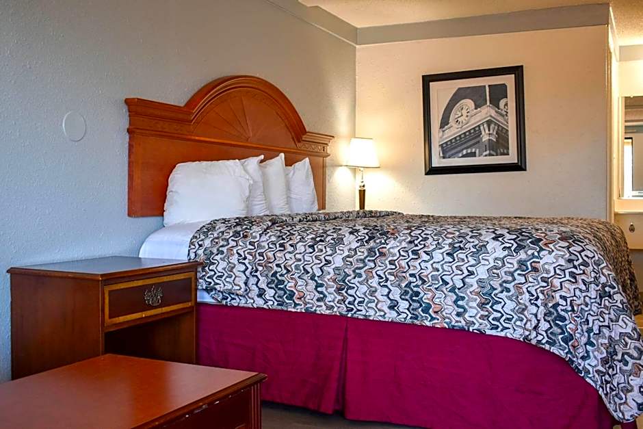 Rodeway Inn Auburn Hills - Detroit