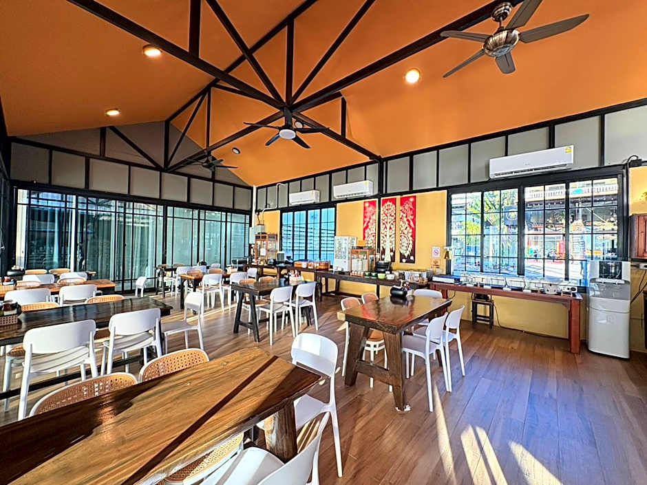 Talay Sai Hotel