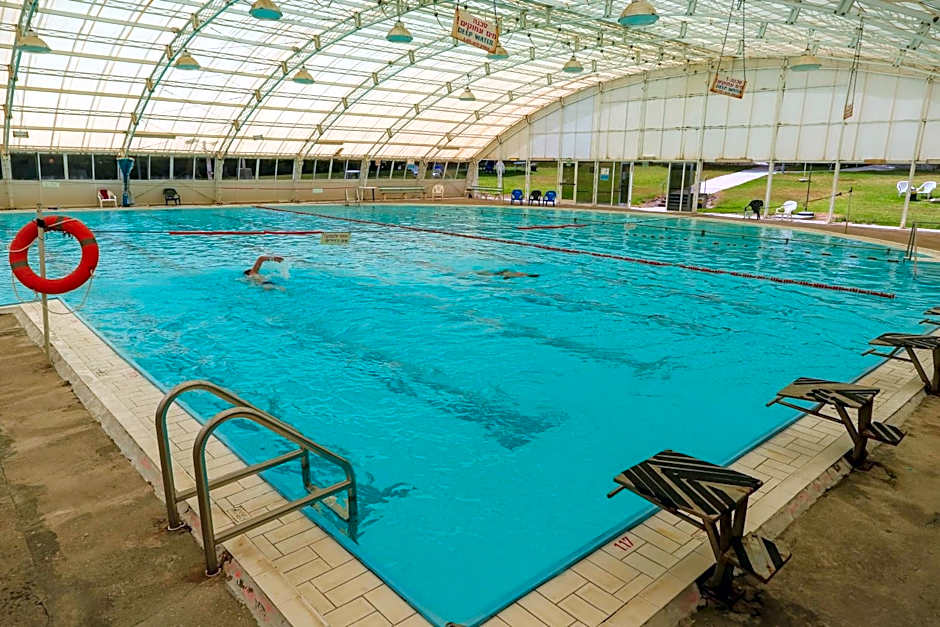 Shaar Hagolan Kibbutz Country Lodging