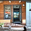 Elk Refuge Inn