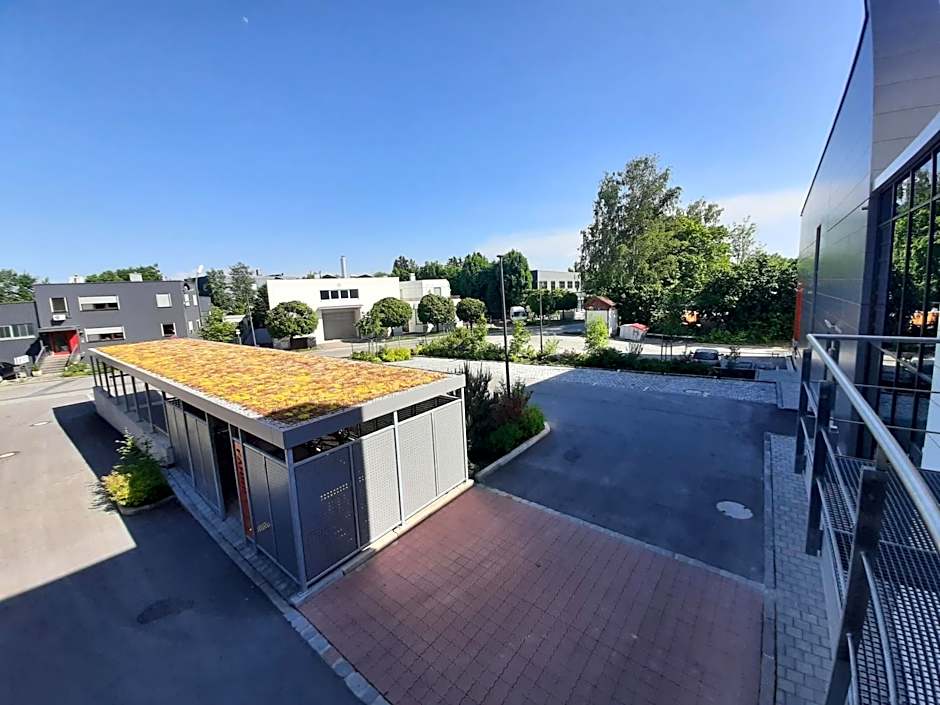 Hotel Garni Fischerfleck in Ismaning near Munich