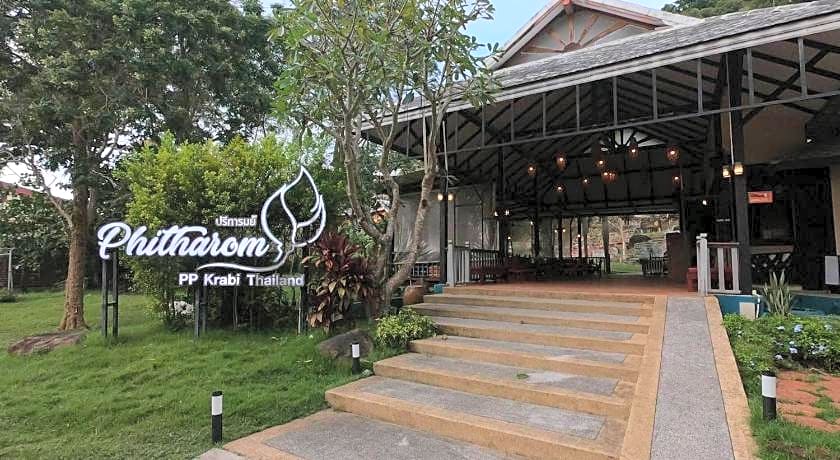 Phitarom Phi Phi Resort