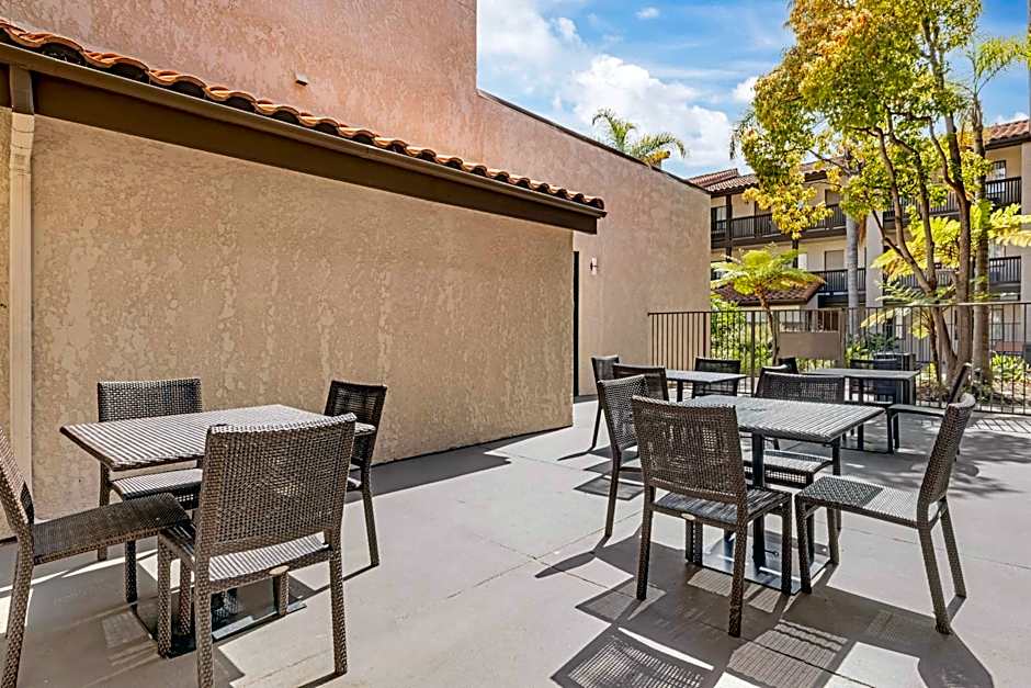 Best Western Carlsbad by the Sea