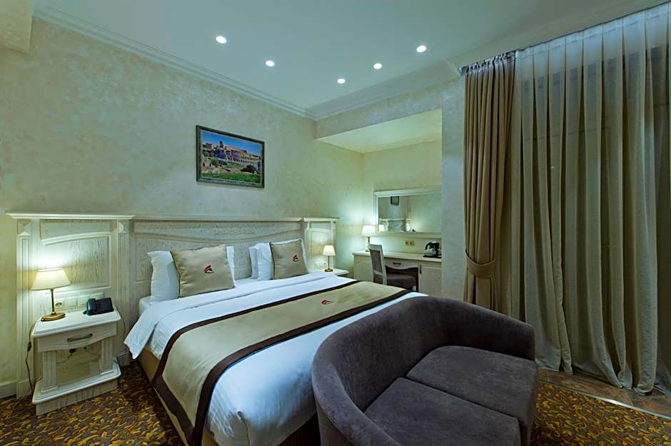 Colosseum Marina Hotel