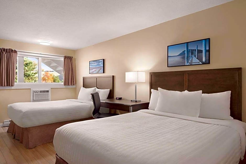 Travelodge by Wyndham Salmon Arm BC