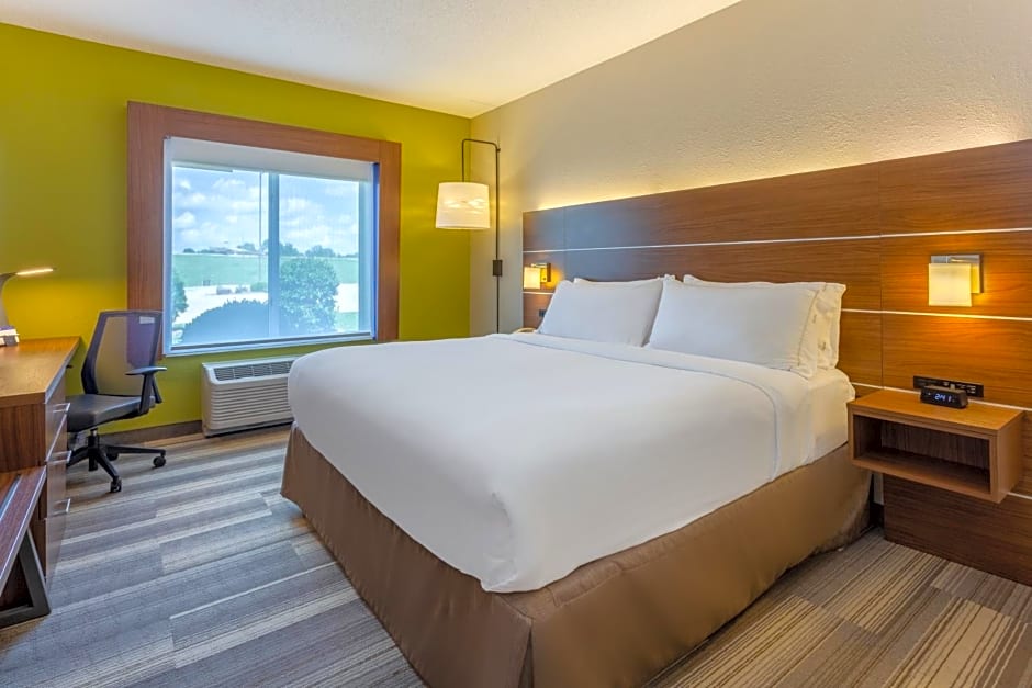 Holiday Inn Express & Suites Vandalia By IHG