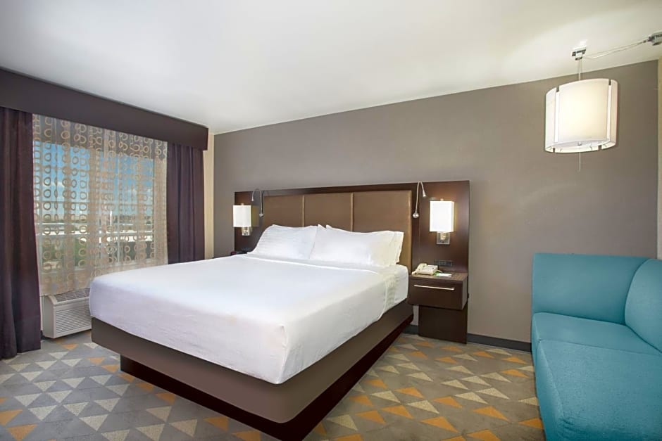 Holiday Inn Colorado Springs - Airport, an IHG Hotel