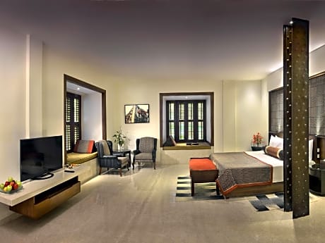 Edwardian Suite room with Club Lounge Access