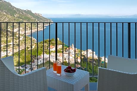 Superior Double Room with Sea View