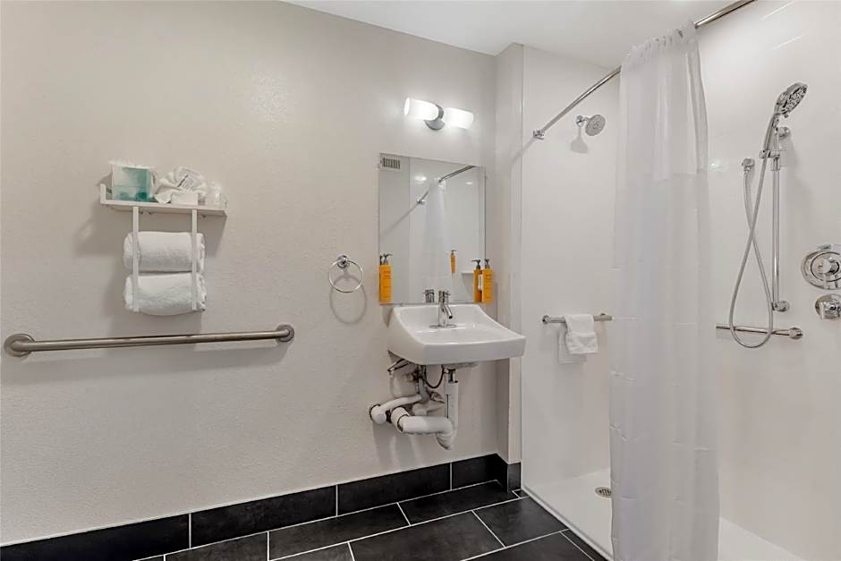 Sonesta ES Suites Dulles Airport