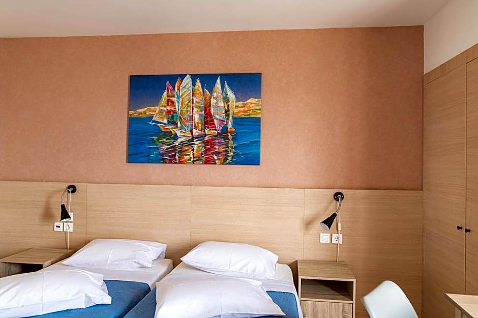 Achilleas Hotel Apartments