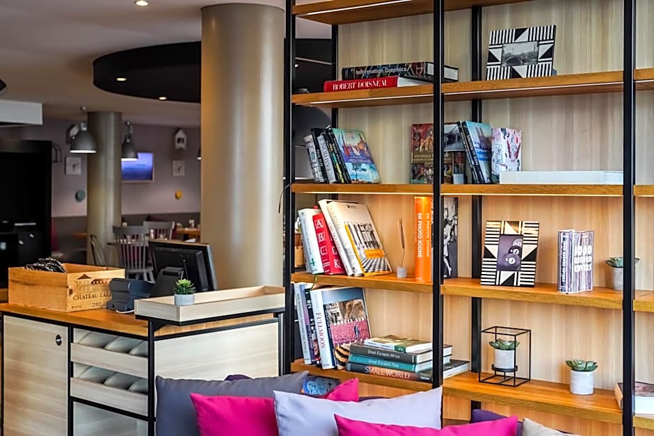 Campanile Paris Ouest - Pont De Suresnes