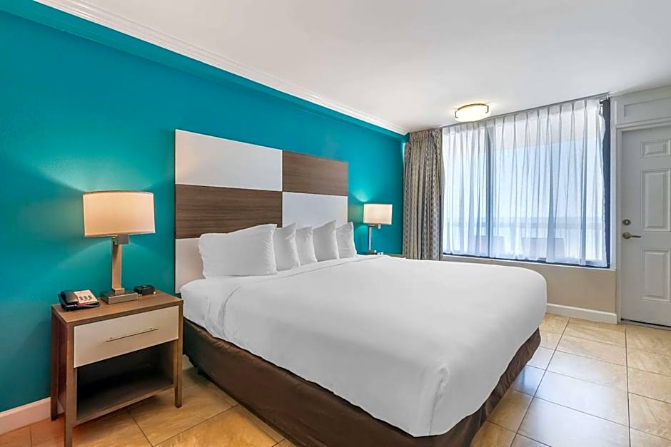 Comfort Inn & Suites Daytona Beach Oceanfront