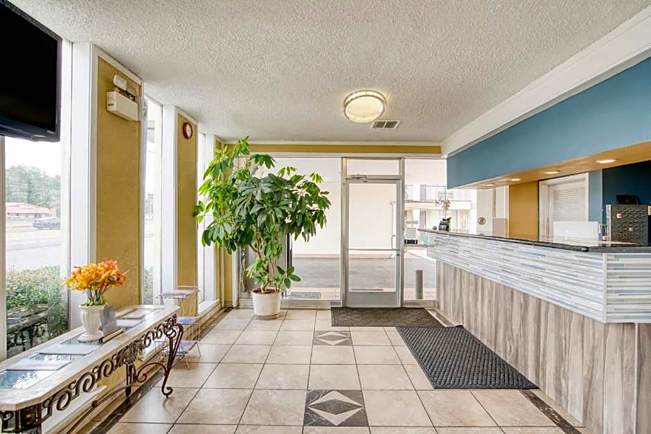 OYO Hotel Alexandria LA- Hwy 165