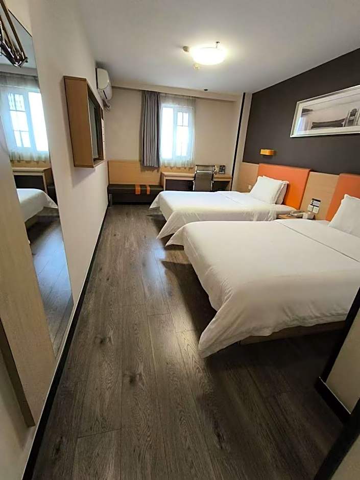 7 Days Premium Nanchang Train Station