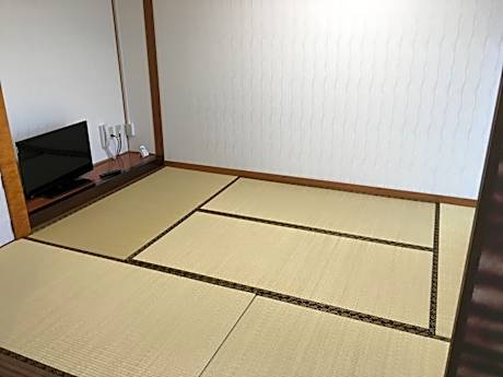 Japanese-Style Room