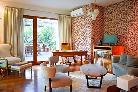 Superior King Room