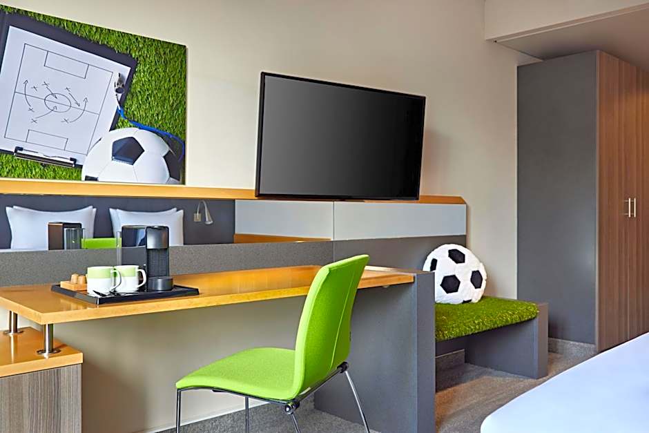The Curve Hotel BayArena