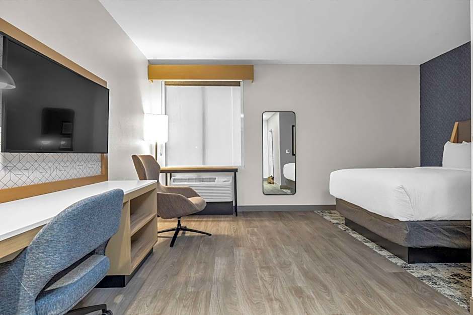 La Quinta Inn & Suites by Wyndham San Jose Silicon Valley