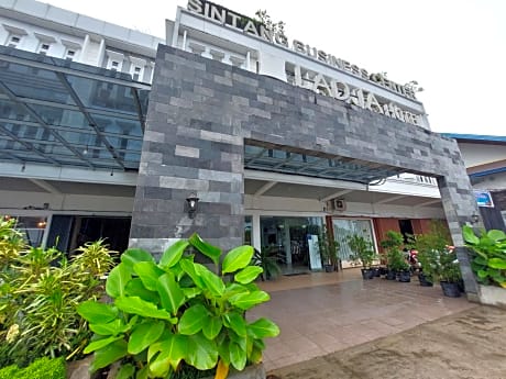 Ladja Hotel Sintang