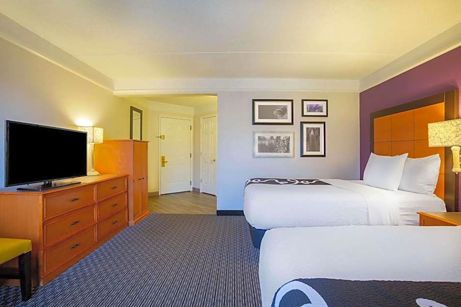 La Quinta Inn & Suites by Wyndham Westport