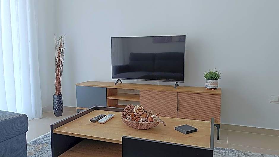 Larvella Estia Luxury Suites
