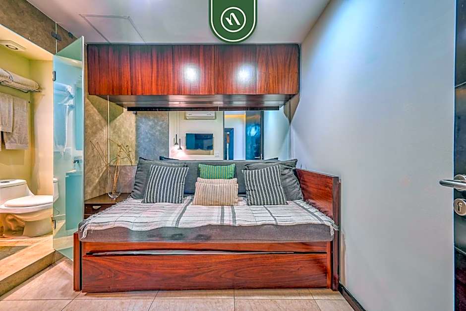 Peninsula 201D