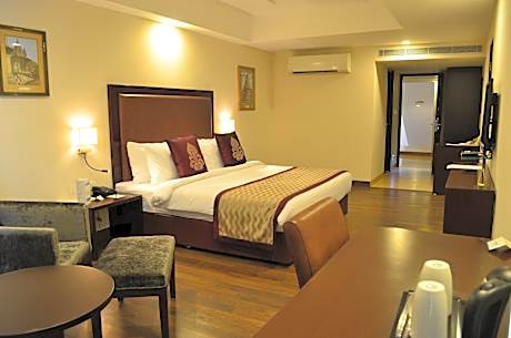 Superior Deluxe Double or Twin Room