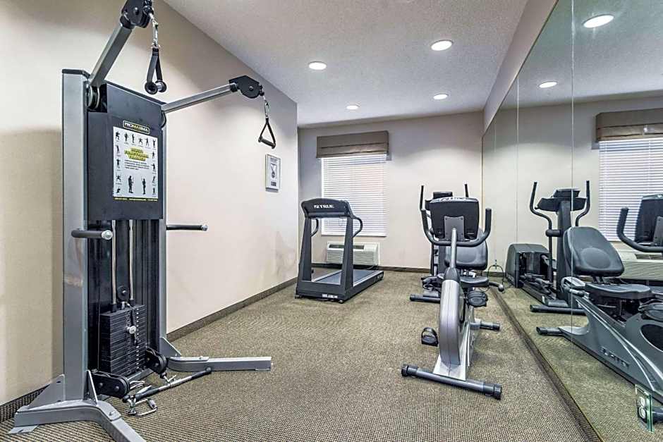 Sleep Inn & Suites Smithfield near I-95