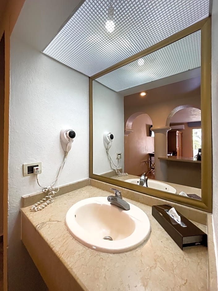 Hotel Gran Plaza & Convention Center