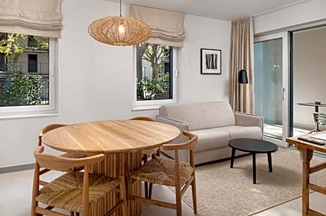 One-Bedroom Apartment with Garden