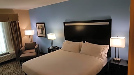 King Room - Hearing Accessible - Non-Smoking