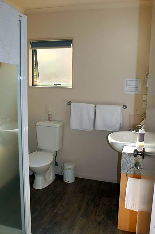 ASURE Kaimai View Motel