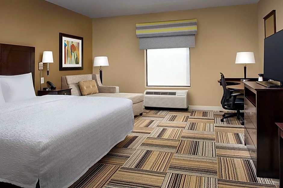 Hampton Inn By Hilton Knoxville-East