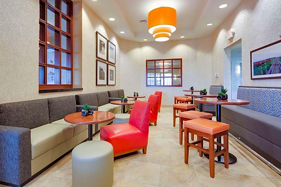 Drury Inn & Suites O Fallon