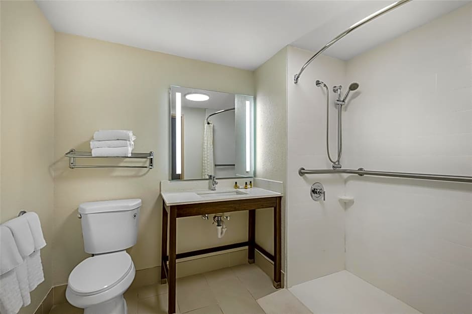 Best Western Plus York Hotel & Conference Center