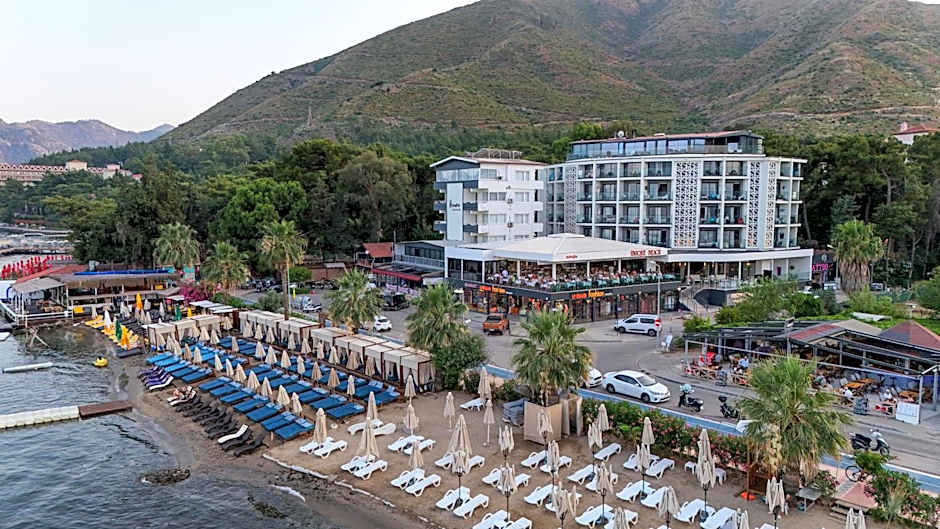Class Unique Beach