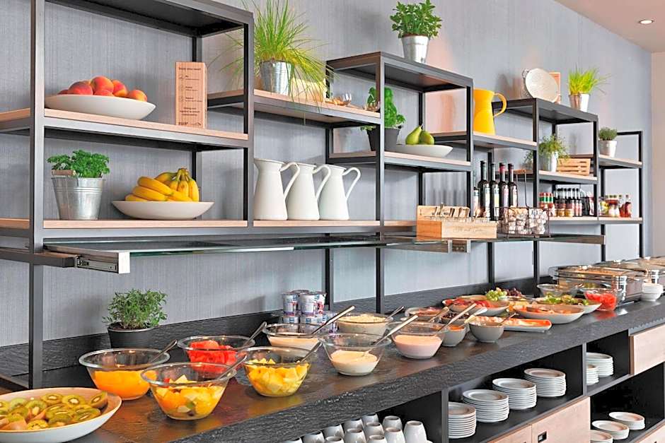 Courtyard by Marriott Zurich North