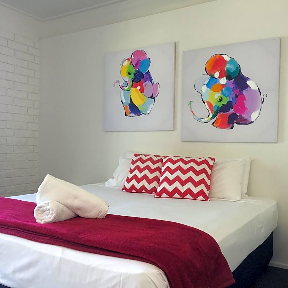 Arcadia Village Motel