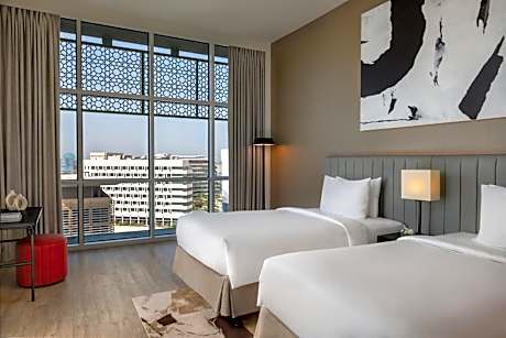 Deluxe Twin Room with Pool View and Balcony - Theme Park Access