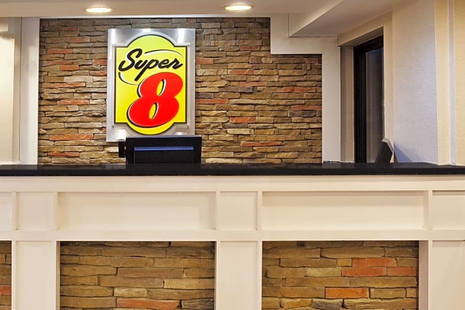 Super 8 by Wyndham Ringgold